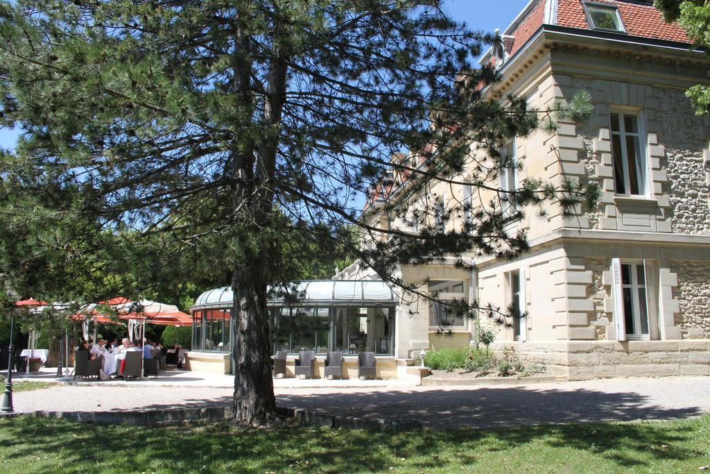 Manoir De La Roseraie - Les Collectionneurs Hotel Grignan Buitenkant foto