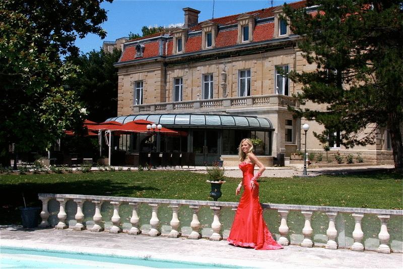 Manoir De La Roseraie - Les Collectionneurs Hotel Grignan Buitenkant foto